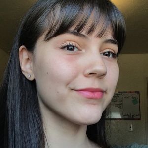 Meet your Posher, Katelyn